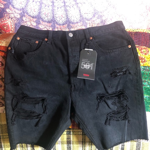 Levi’s 501 High Rise Distressed Jean Shorts - Picture 6 of 7